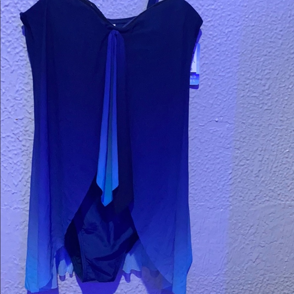 Never worn